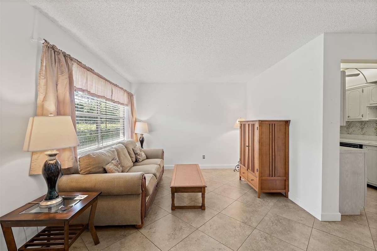 6500 FALCON WAY — photo 6 of 35