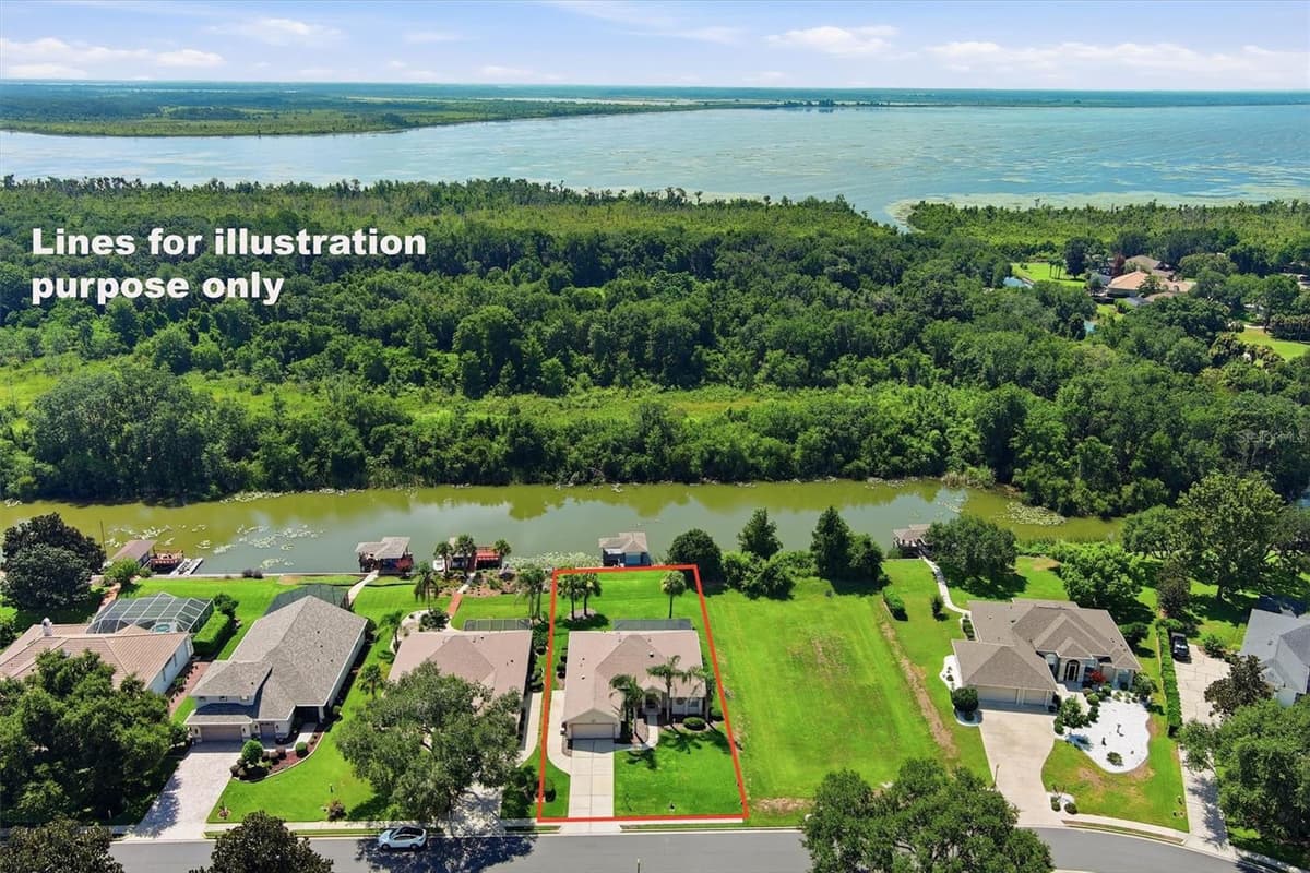 6042 LANDINGS BOULEVARD — photo 37 of 51