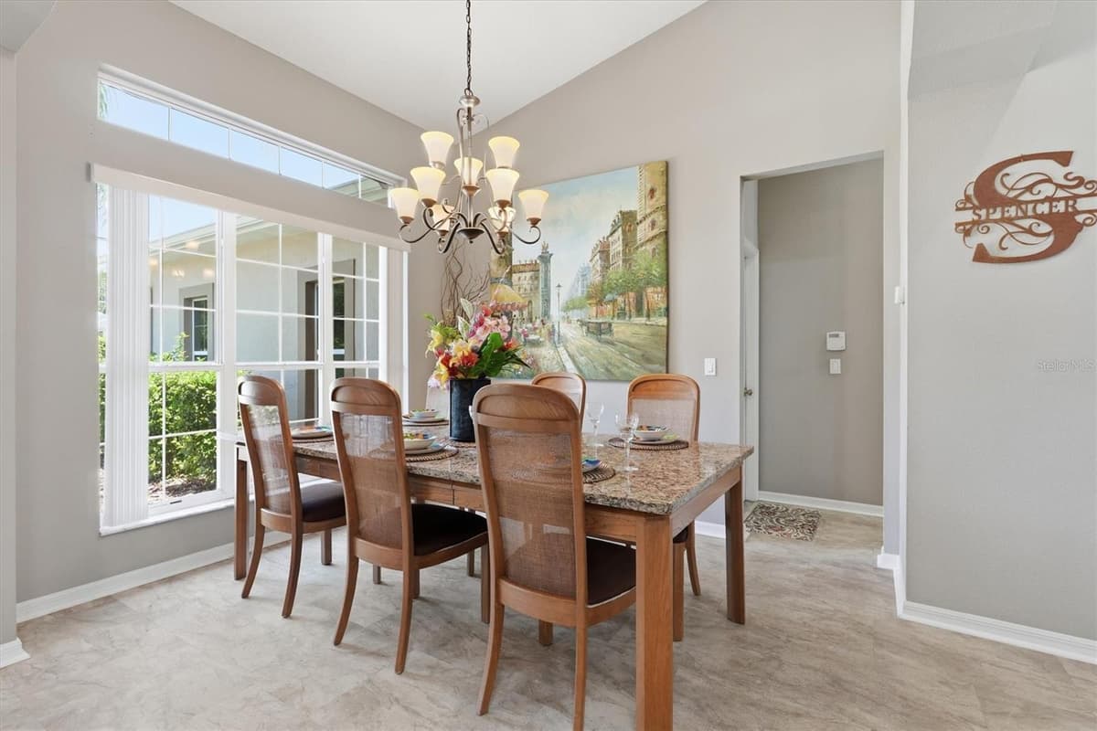 6042 LANDINGS BOULEVARD — photo 12 of 51