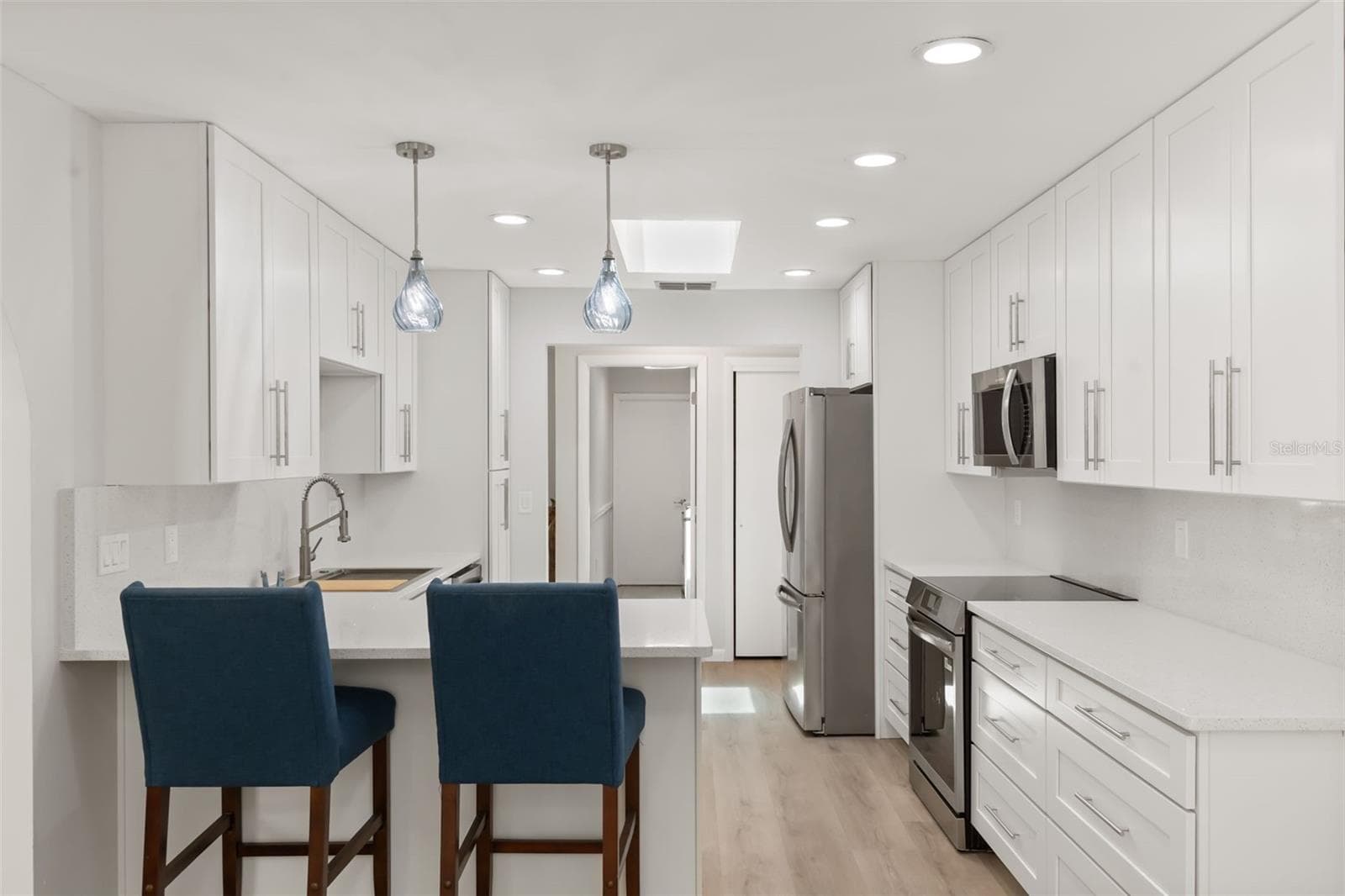2786 VALENCIA LANE — photo 10 of 33