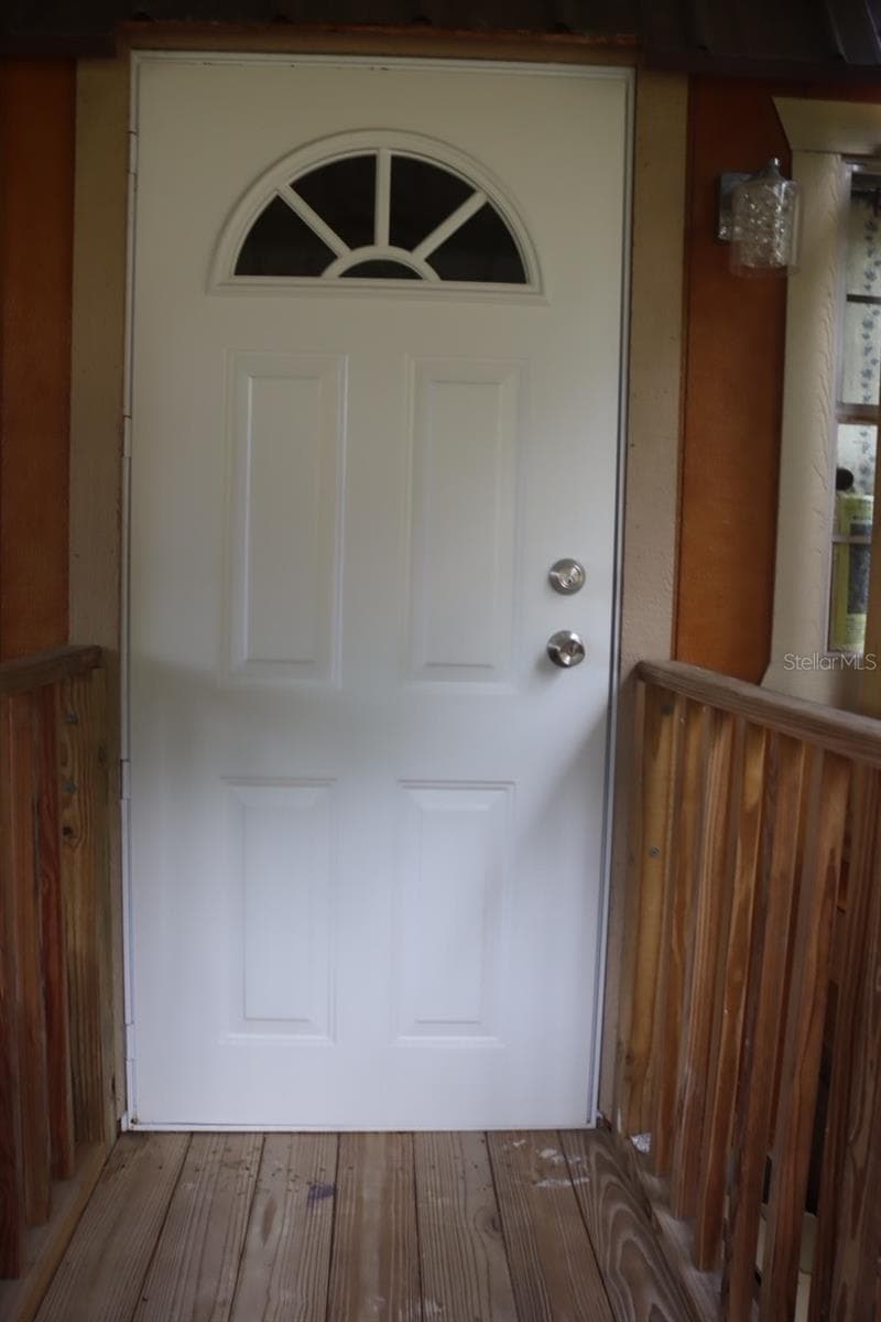 117 FRONTENAC STREET — photo 2 of 14