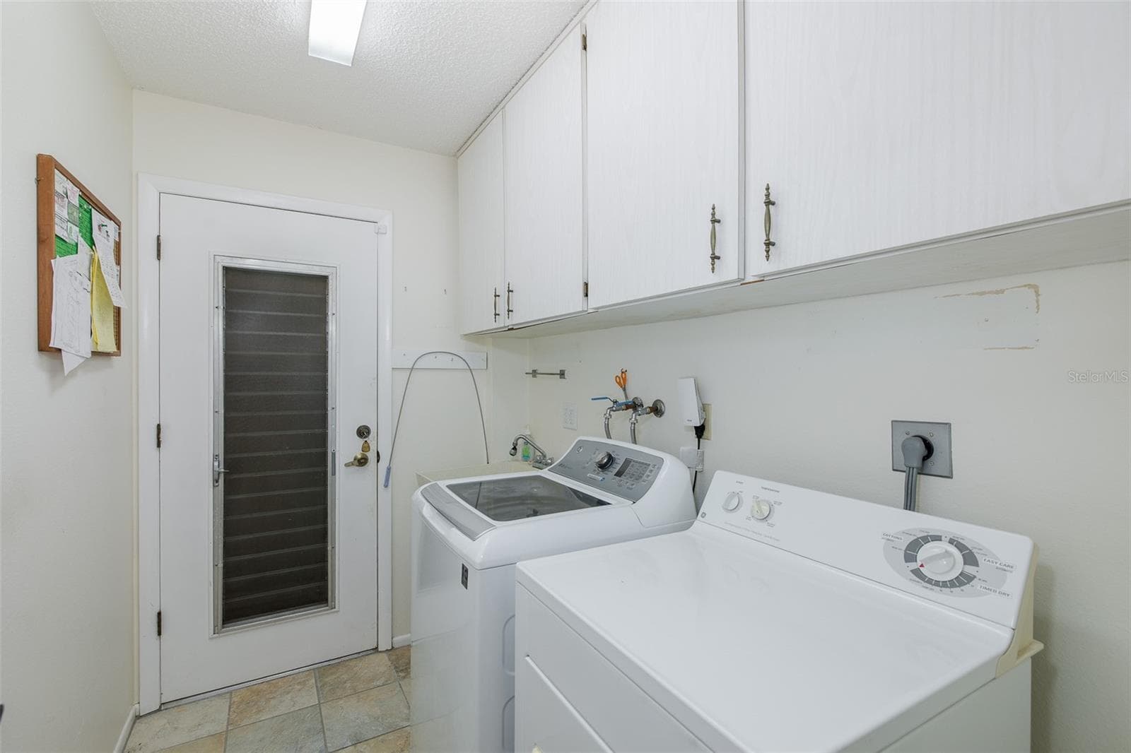 8240 WINDING WOOD DRIVE — photo 27 of 38