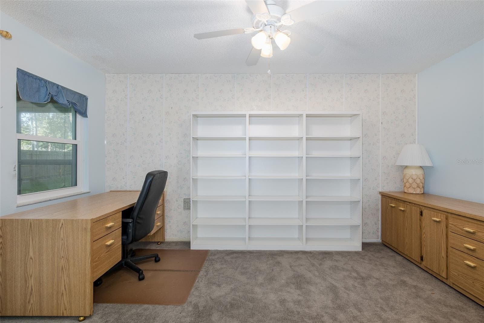 8240 WINDING WOOD DRIVE — photo 11 of 38