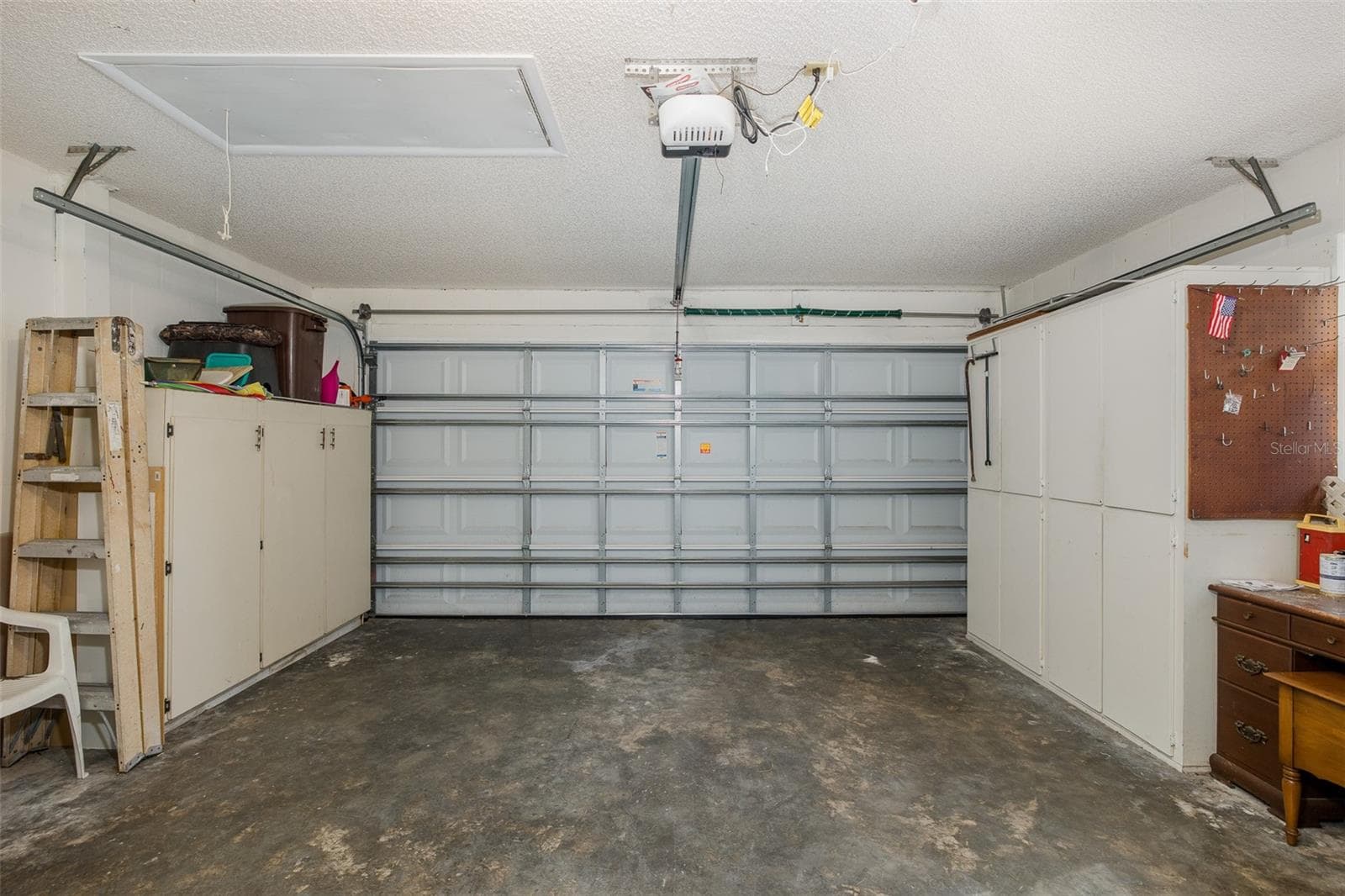 8240 WINDING WOOD DRIVE — photo 29 of 38
