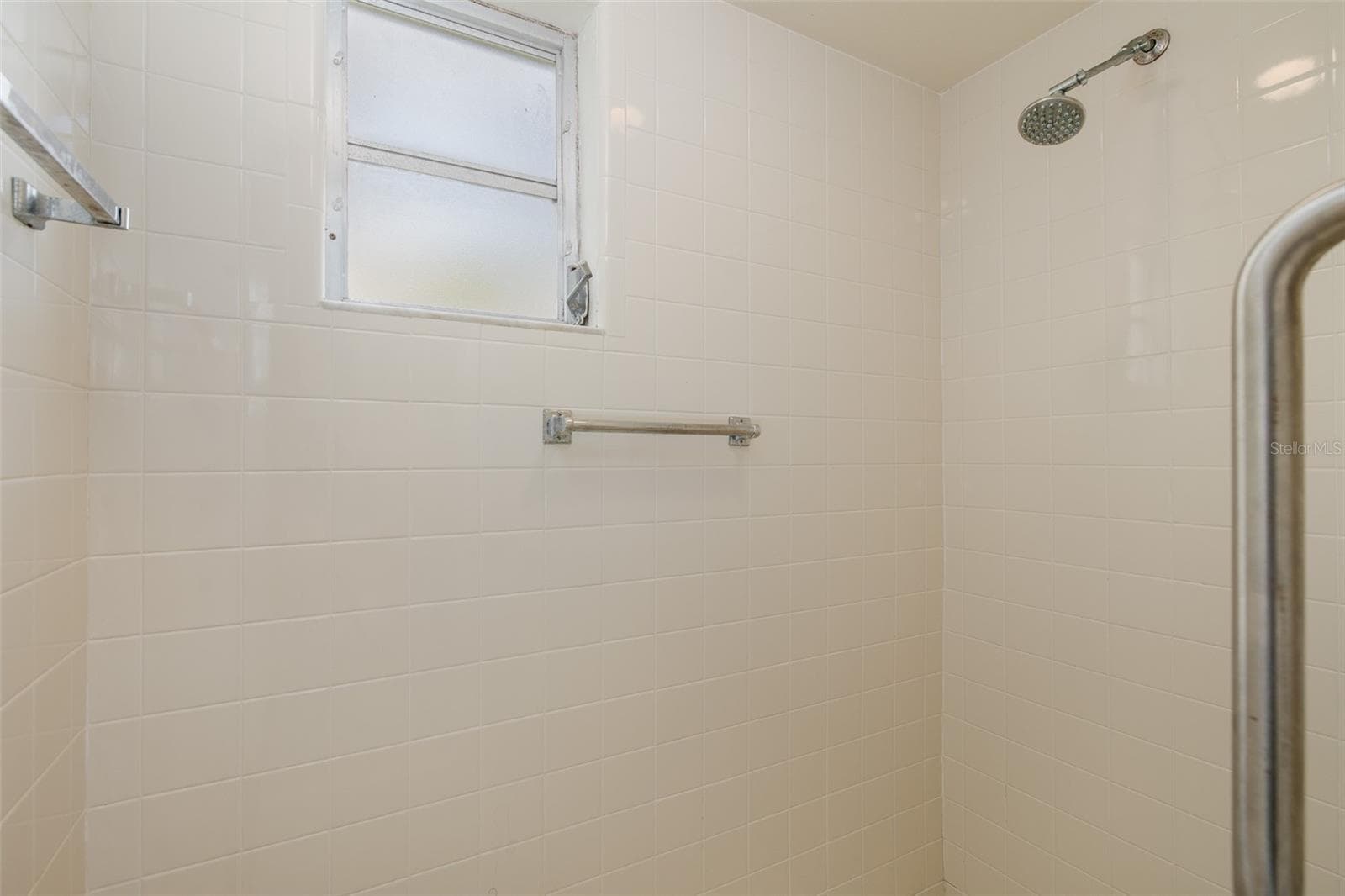 8240 WINDING WOOD DRIVE — photo 23 of 38