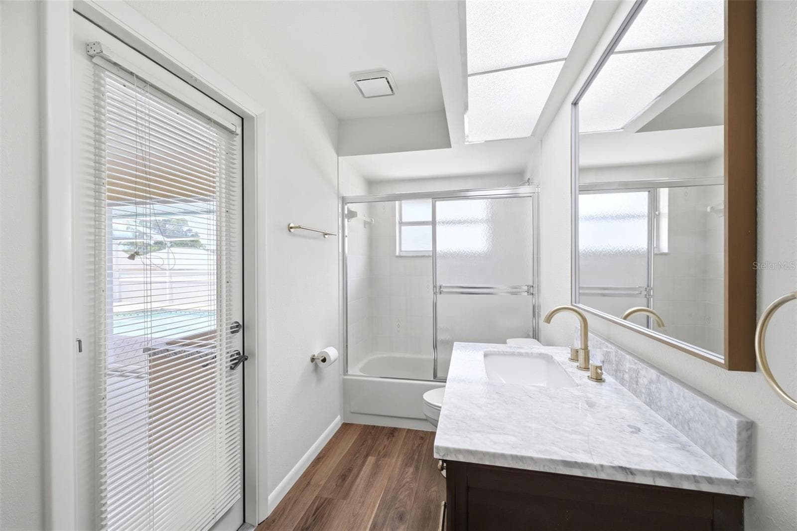 1269 HUBBARD COURT — photo 23 of 68