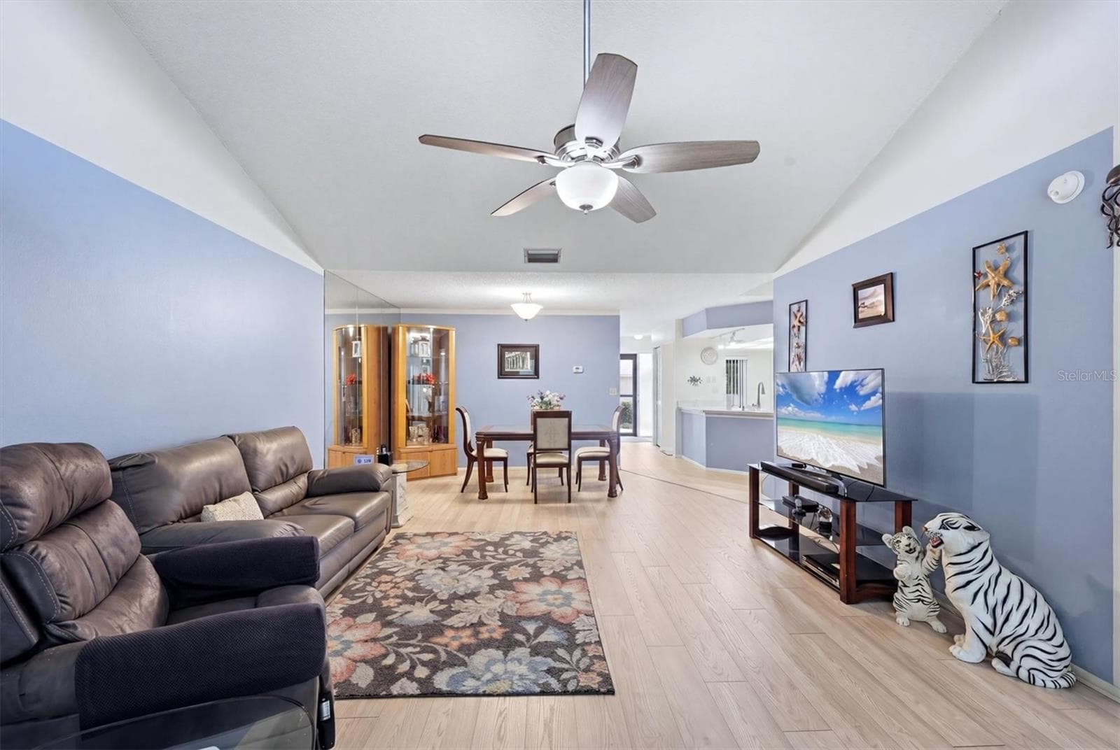 3412 TALLYWOOD CIRCLE — photo 11 of 39