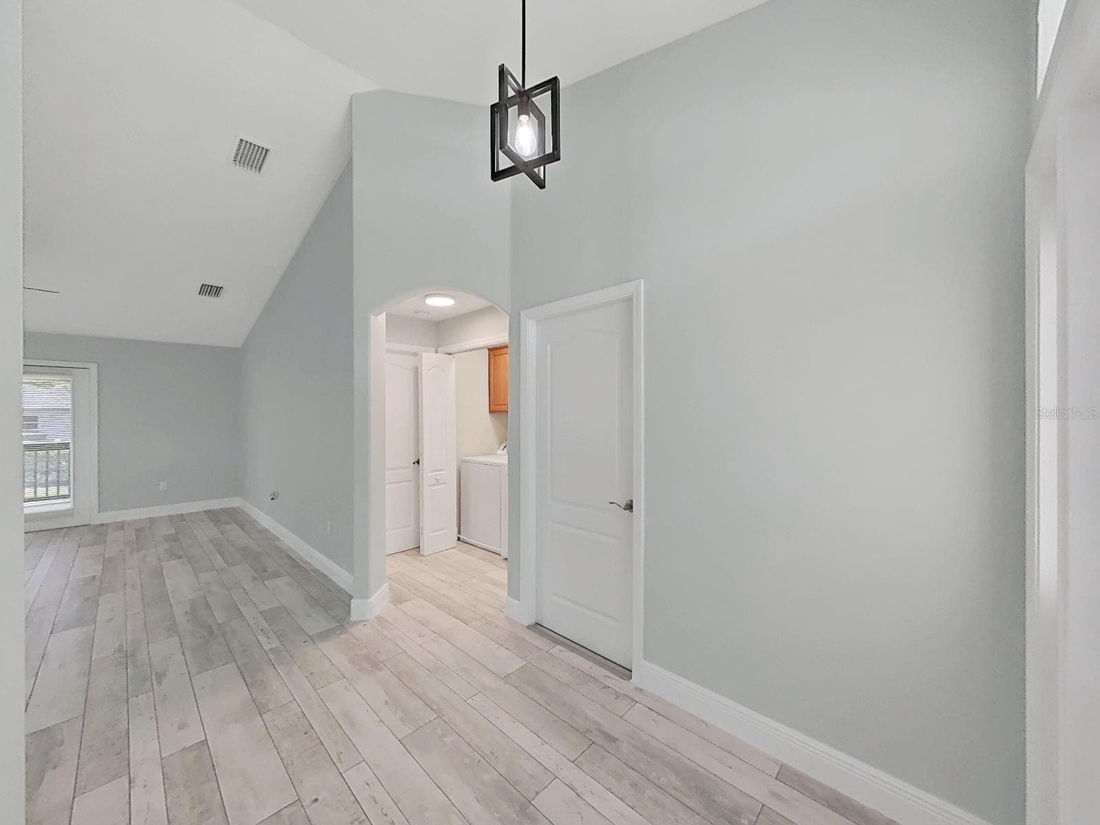 1025 LAKE AVOCA PLACE — photo 24 of 71