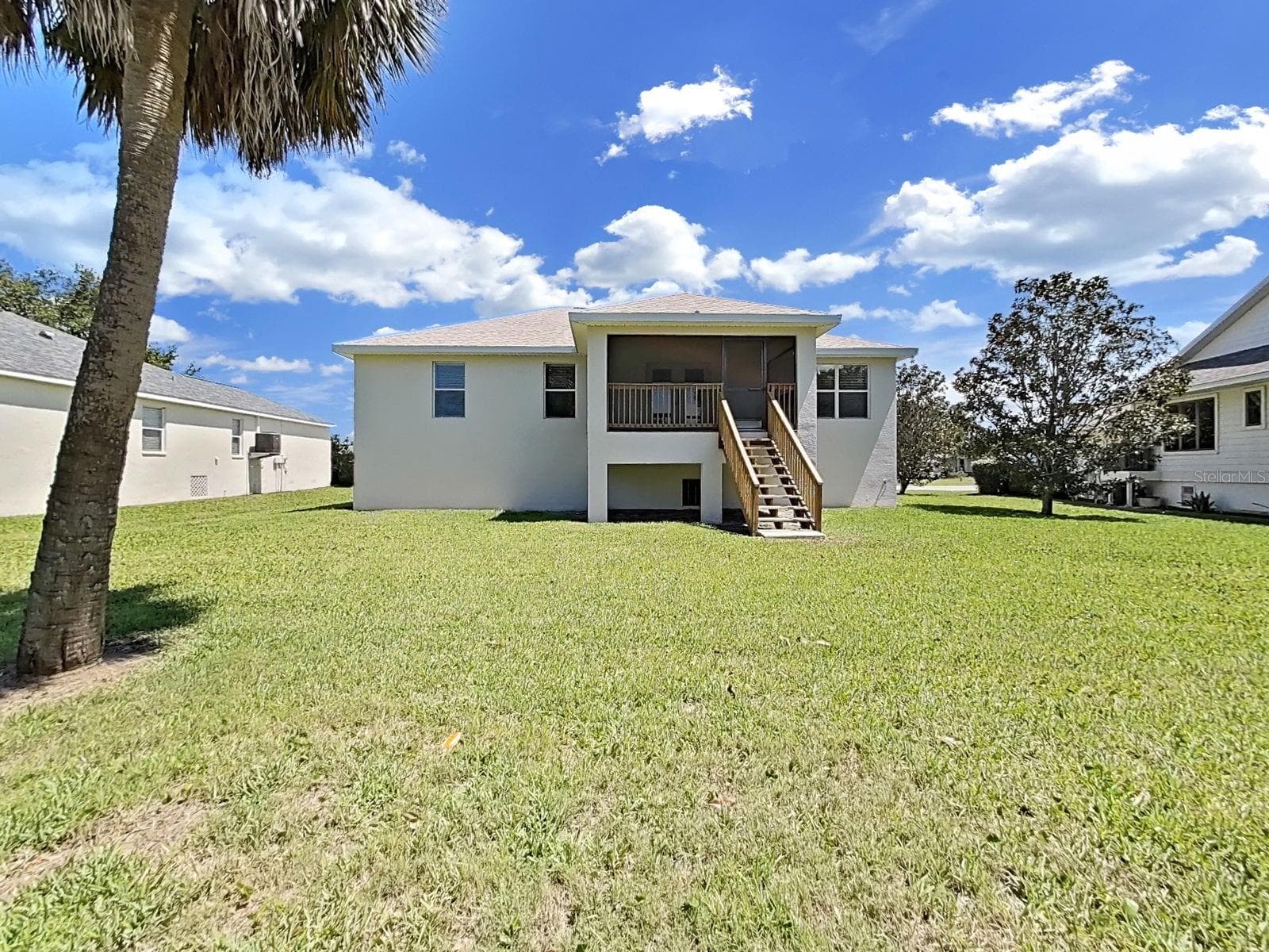 1025 LAKE AVOCA PLACE — photo 8 of 71