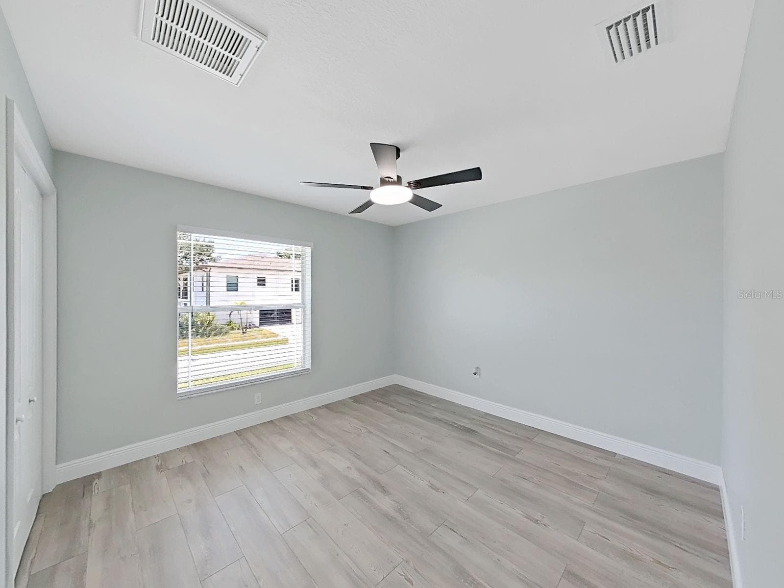 1025 LAKE AVOCA PLACE — photo 37 of 71