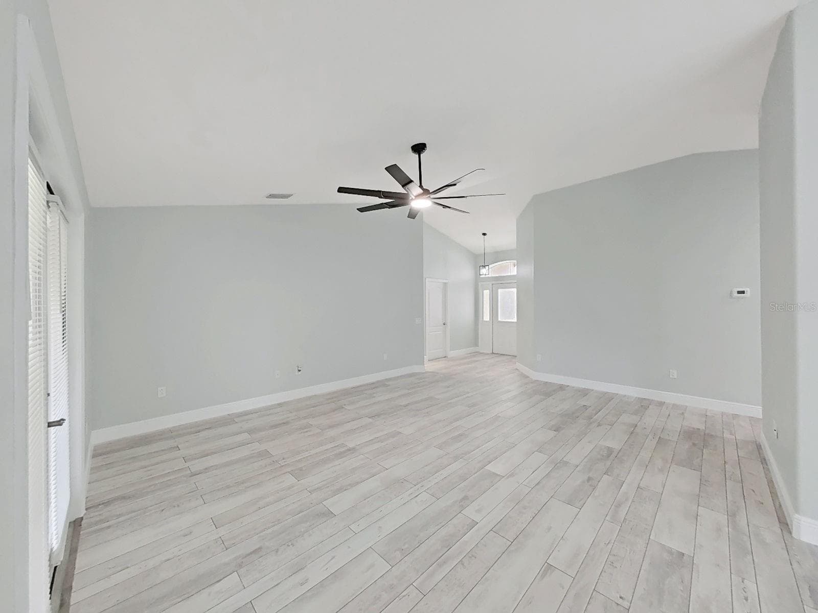 1025 LAKE AVOCA PLACE — photo 25 of 71