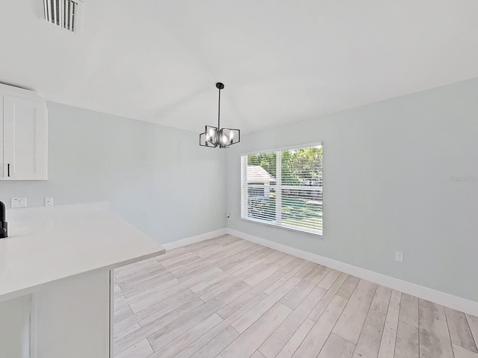 1025 LAKE AVOCA PLACE — photo 23 of 71