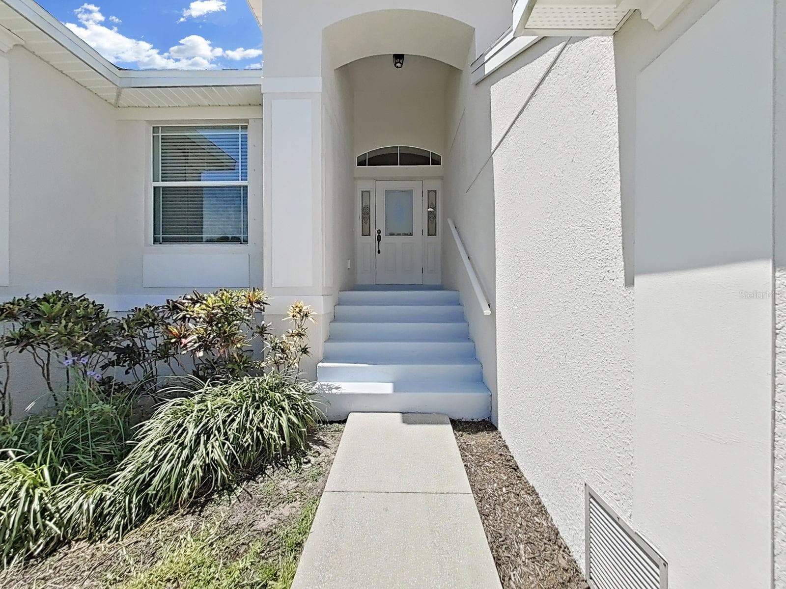 1025 LAKE AVOCA PLACE — photo 9 of 71