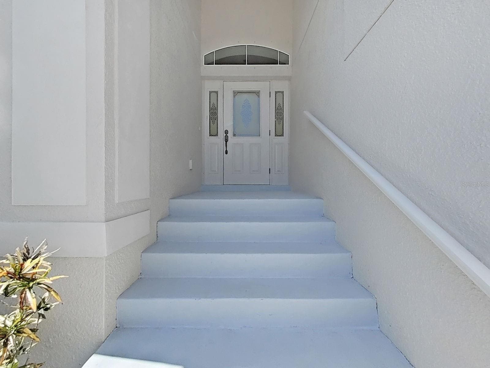 1025 LAKE AVOCA PLACE — photo 10 of 71