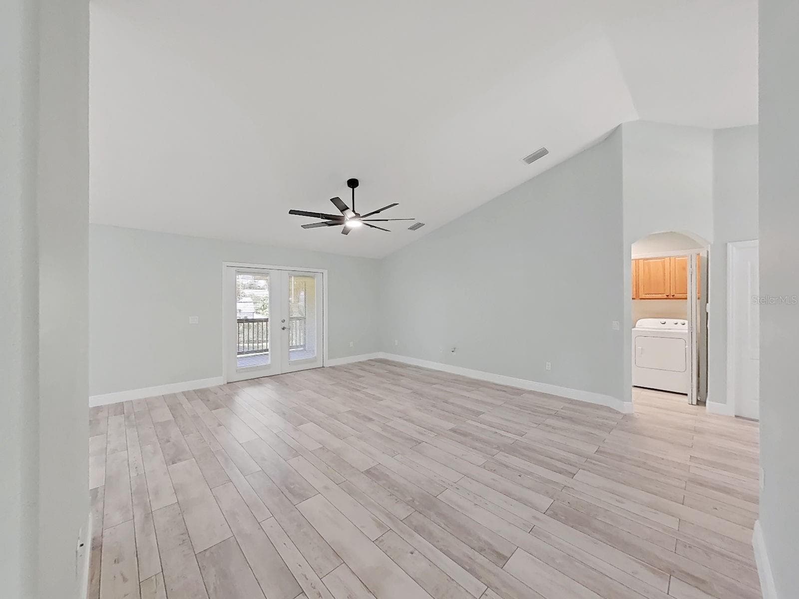1025 LAKE AVOCA PLACE — photo 26 of 71