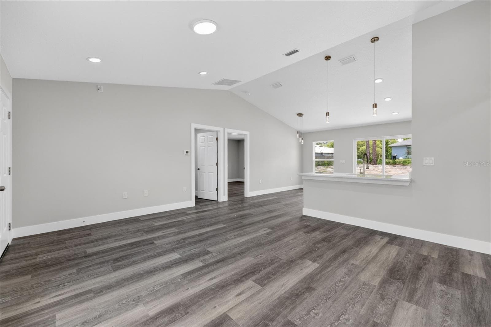 498 MARION OAKS TRAIL — photo 4 of 26