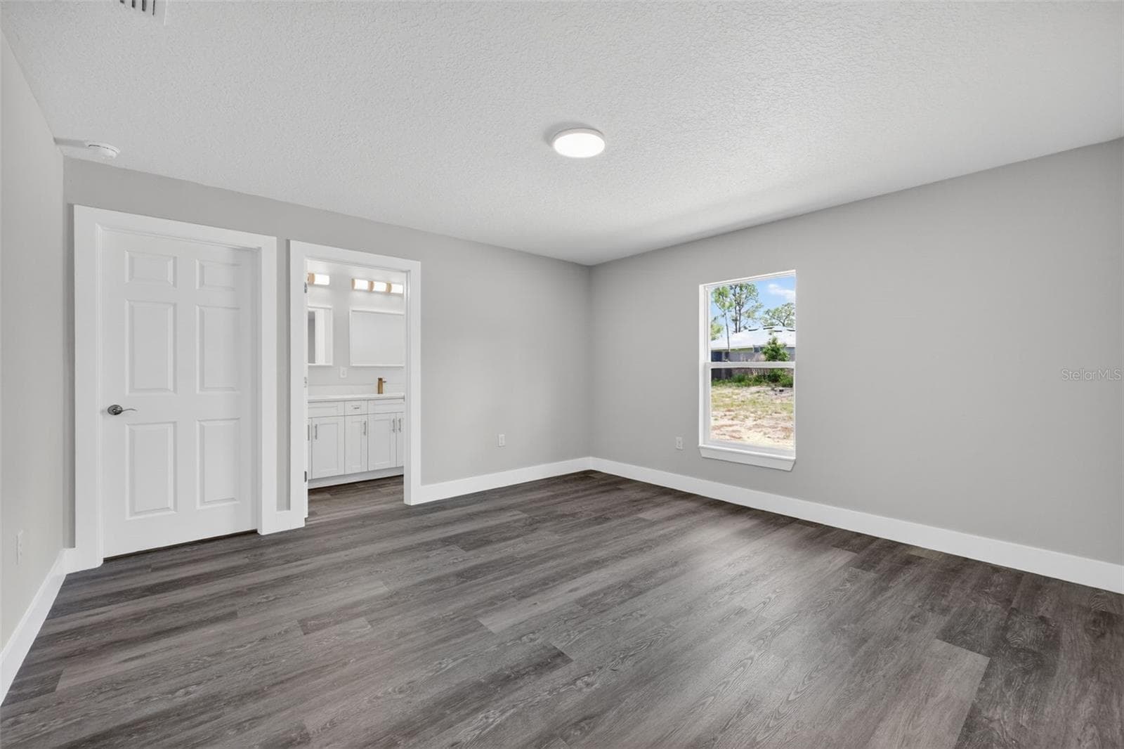 498 MARION OAKS TRAIL — photo 11 of 26