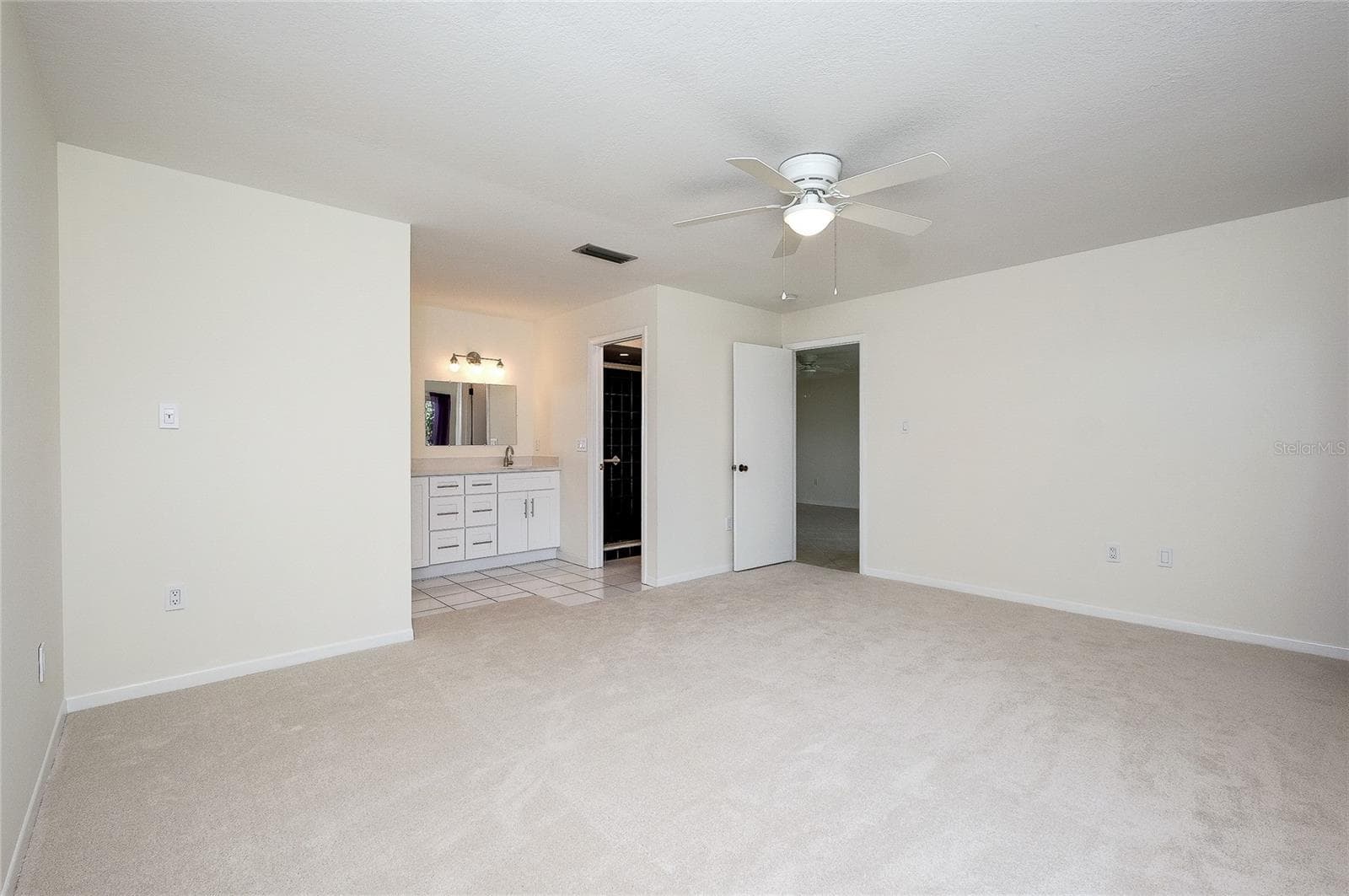5617 EVERGREEN DR — photo 31 of 56