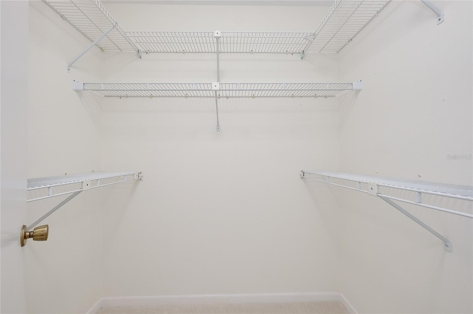 5617 EVERGREEN DR — photo 40 of 56