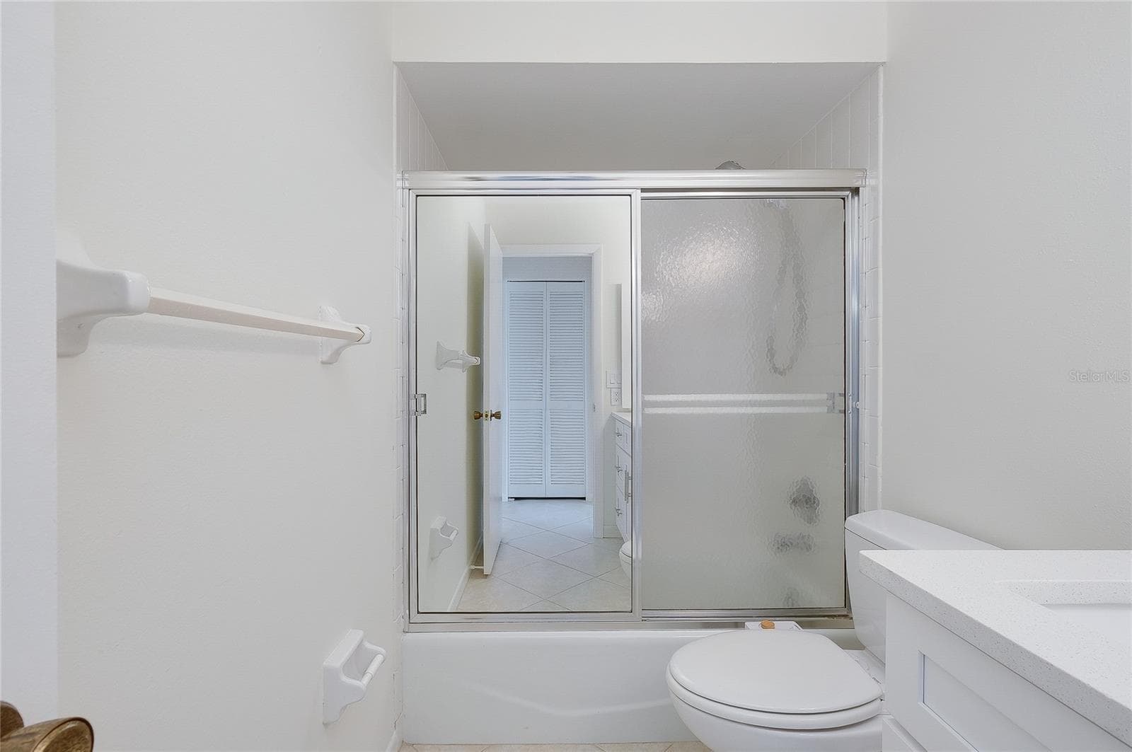 5617 EVERGREEN DR — photo 28 of 56