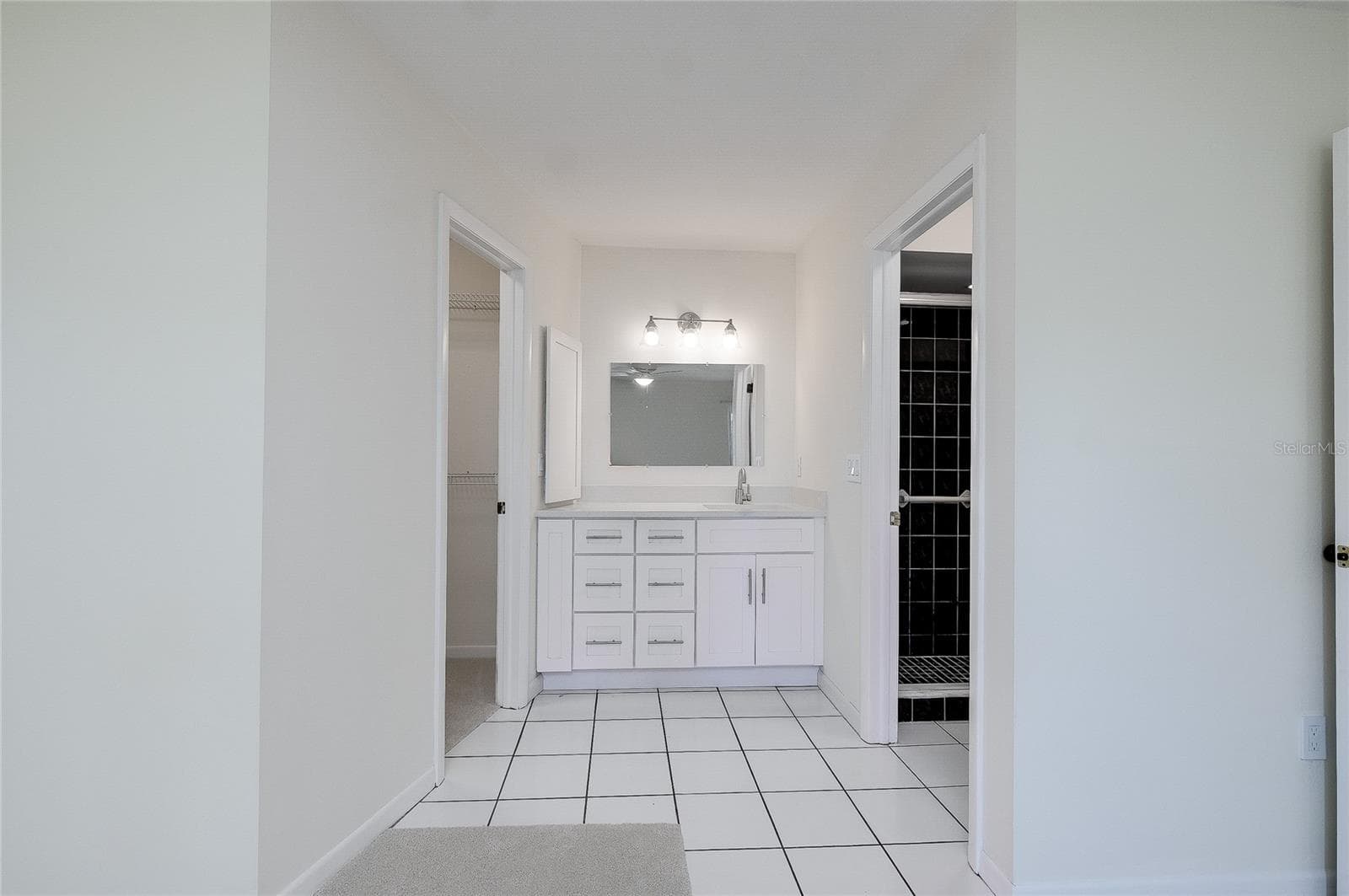 5617 EVERGREEN DR — photo 35 of 56
