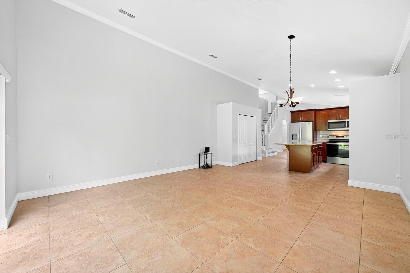403 CAREY WAY — photo 31 of 35