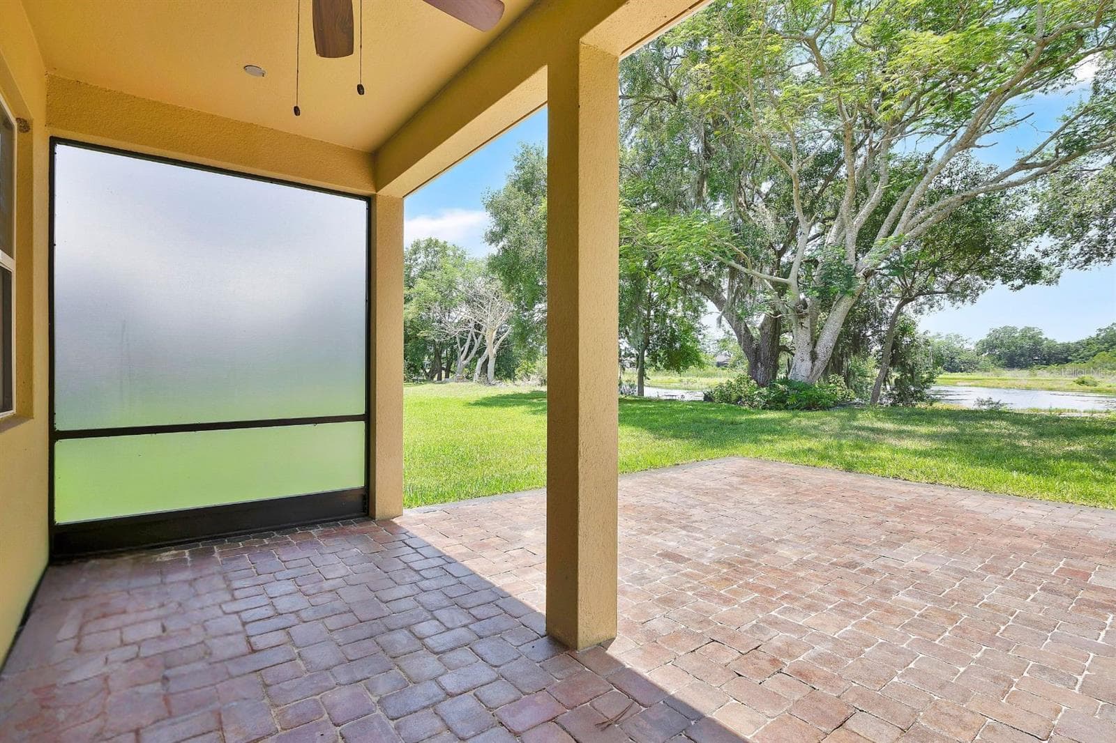 14254 SERANOA DRIVE — photo 17 of 31