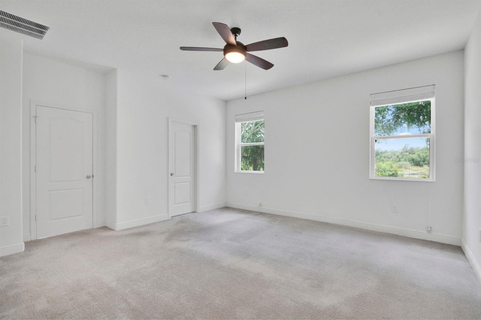 14254 SERANOA DRIVE — photo 10 of 31