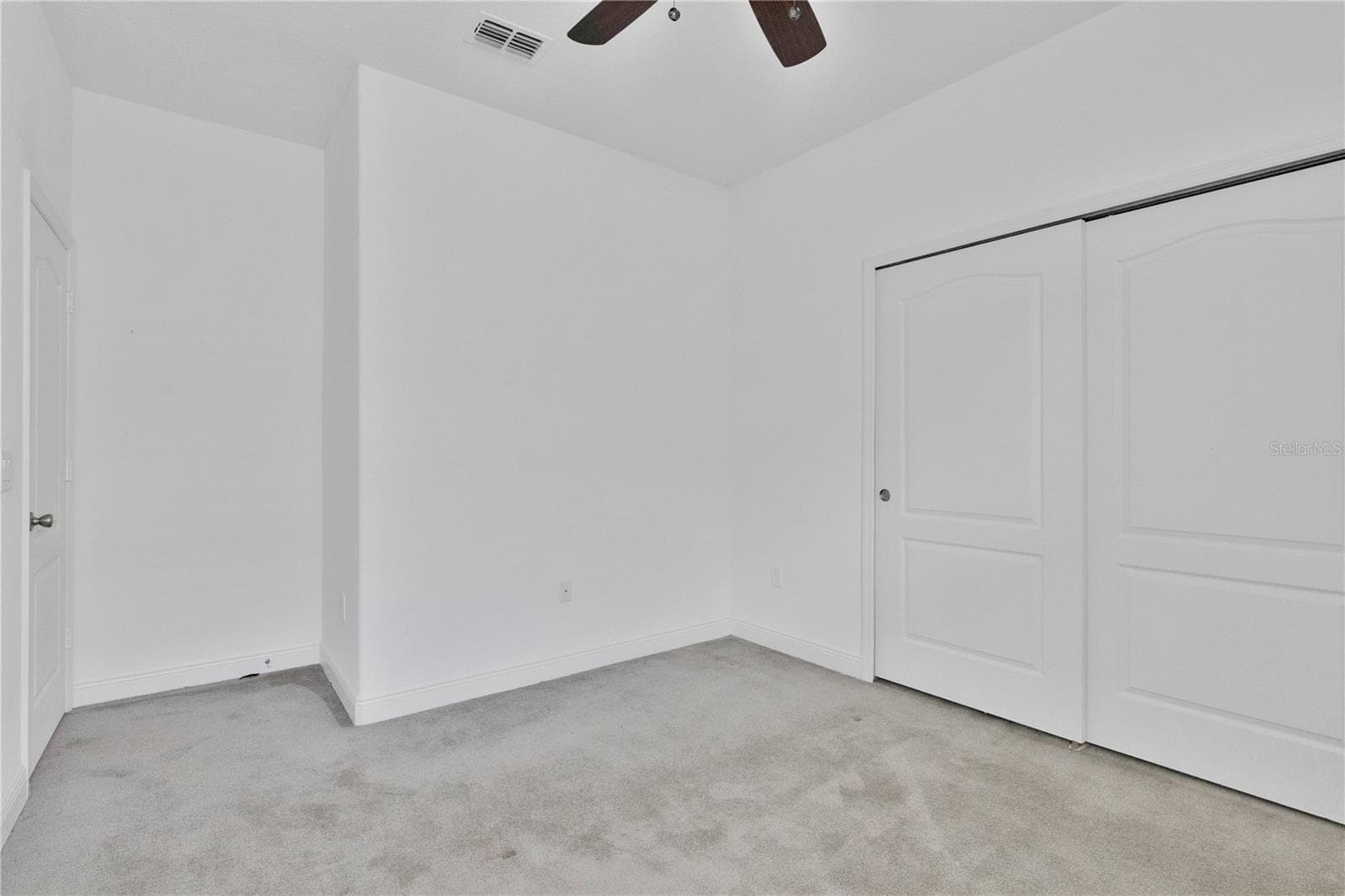 14254 SERANOA DRIVE — photo 15 of 31