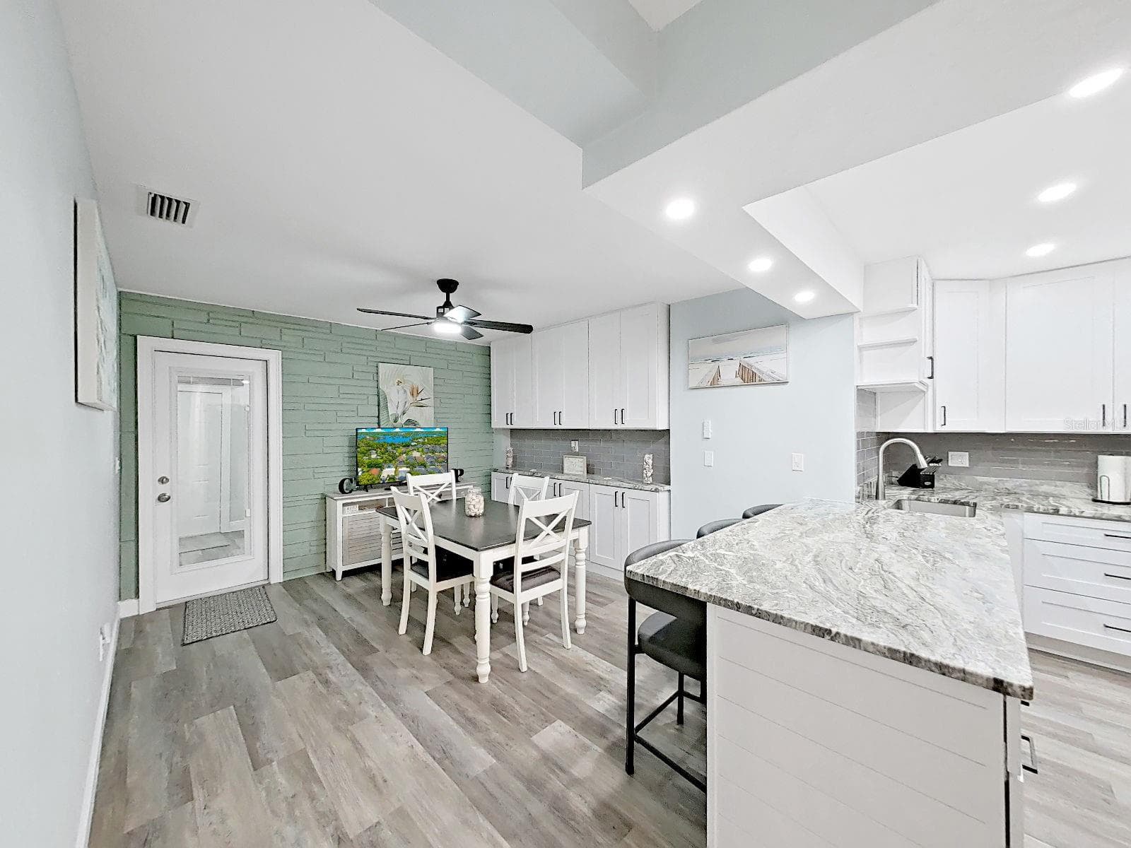 1004 PENINSULA AVENUE — photo 32 of 44
