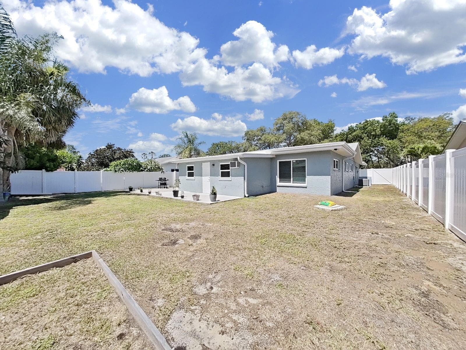 1004 PENINSULA AVENUE — photo 9 of 44
