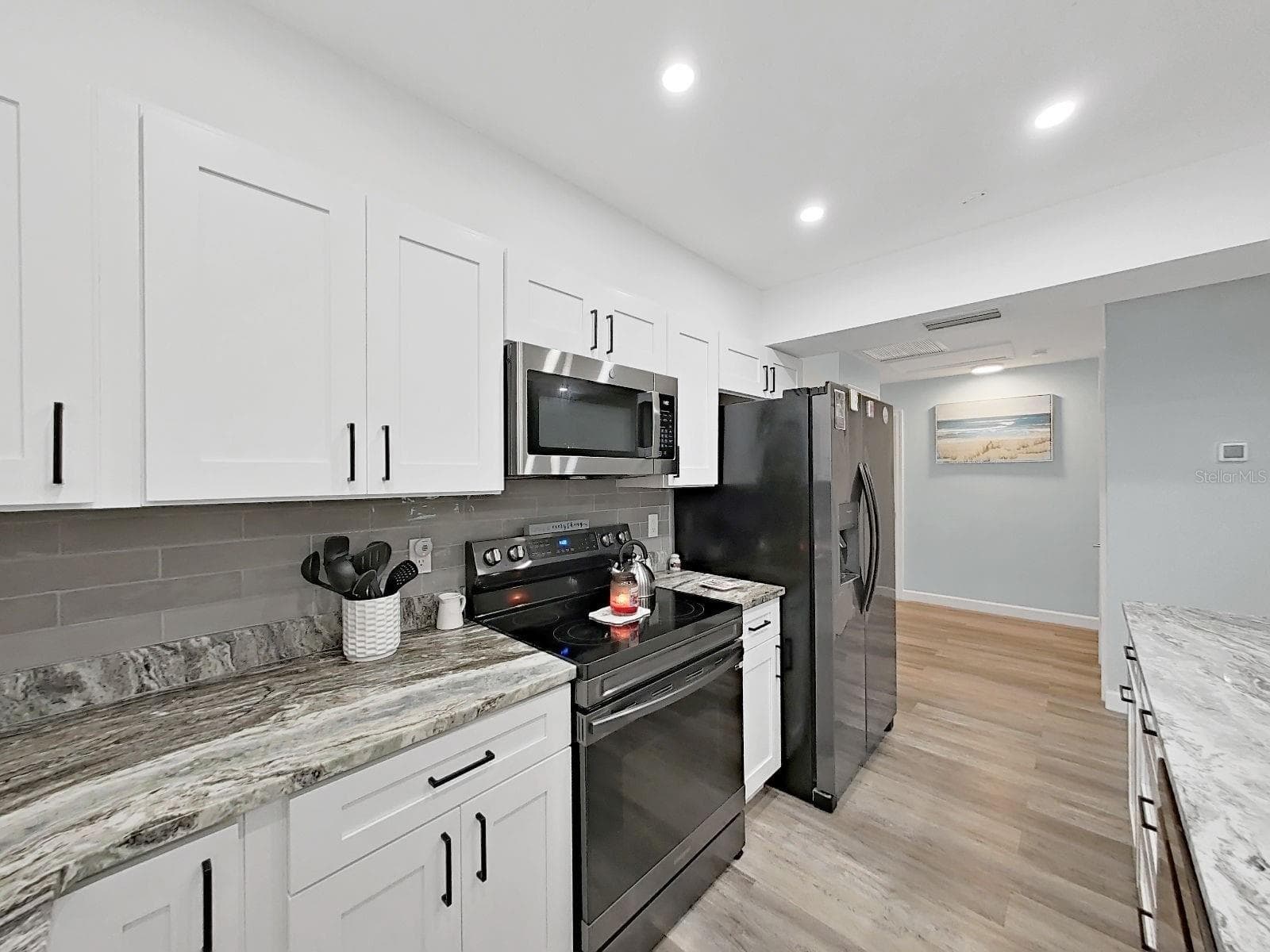 1004 PENINSULA AVENUE — photo 28 of 44