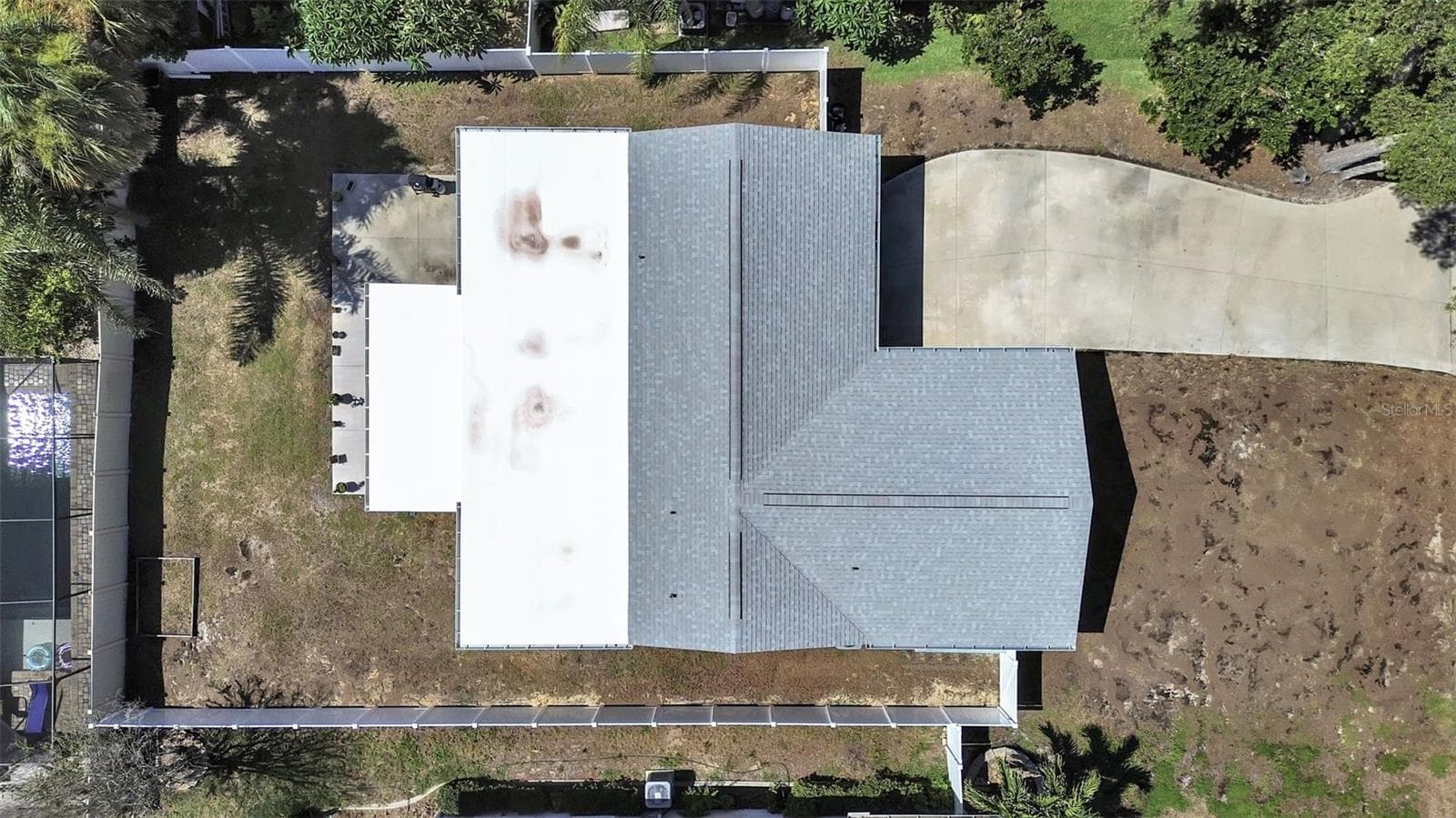 1004 PENINSULA AVENUE — photo 3 of 44