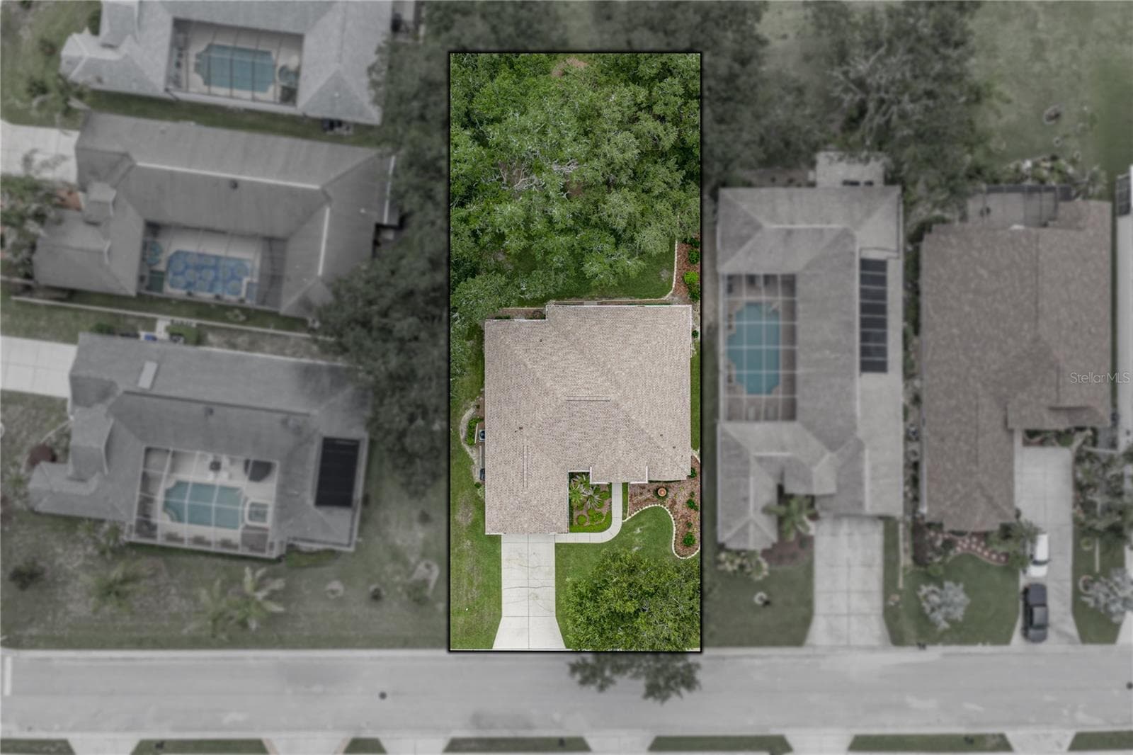 12215 WOODLANDS CIRCLE — photo 4 of 65
