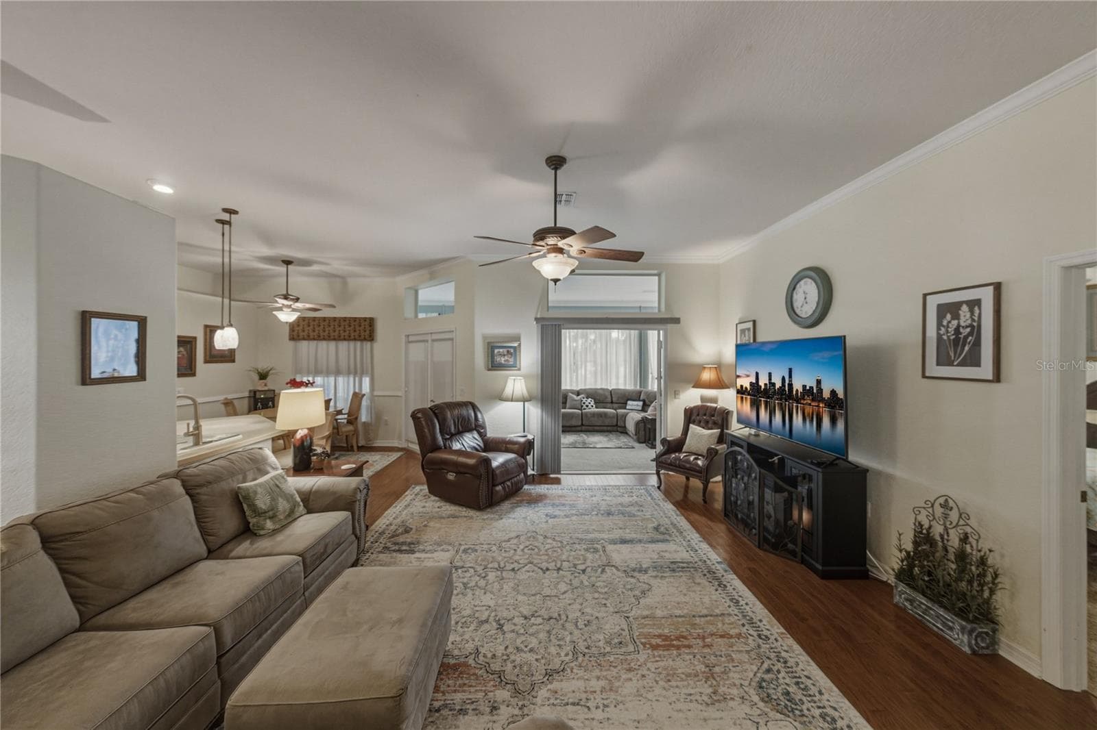 12215 WOODLANDS CIRCLE — photo 12 of 65