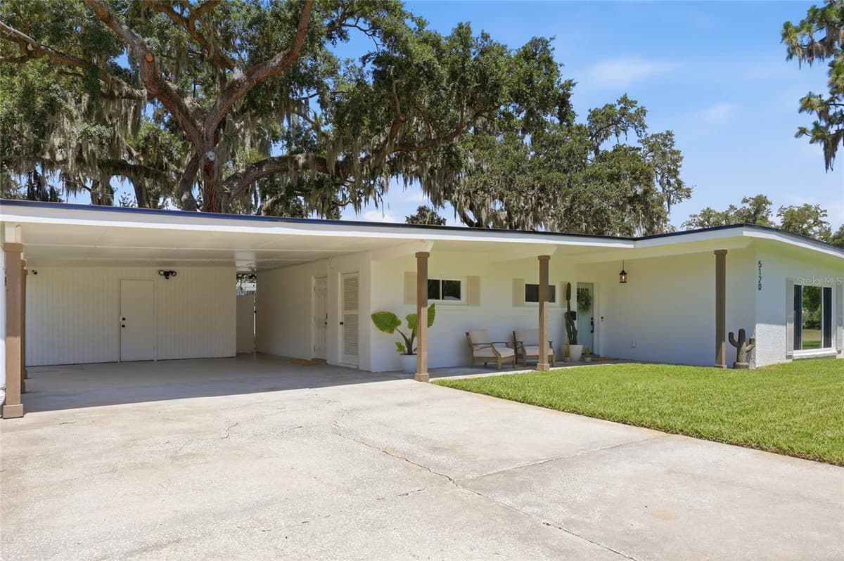5120 MORTIER AVENUE — photo 4 of 47