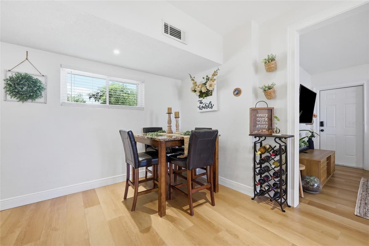 5120 MORTIER AVENUE — photo 14 of 47