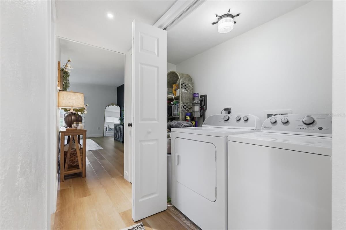 5120 MORTIER AVENUE — photo 13 of 47