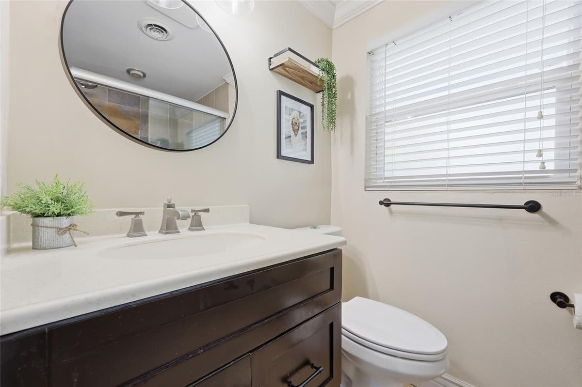 5120 MORTIER AVENUE — photo 31 of 47