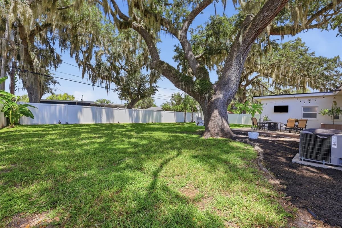 5120 MORTIER AVENUE — photo 40 of 47