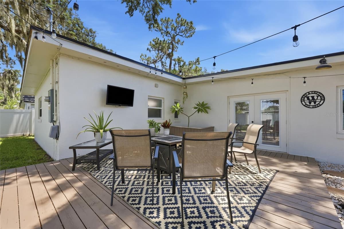 5120 MORTIER AVENUE — photo 34 of 47
