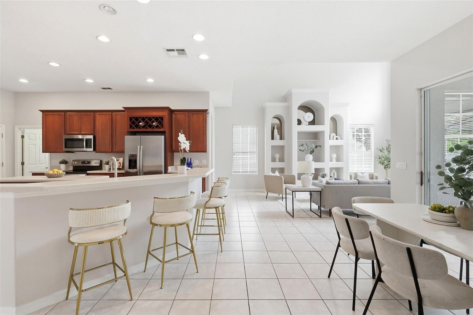 2555 SAND ARBOR CIRCLE — photo 13 of 44