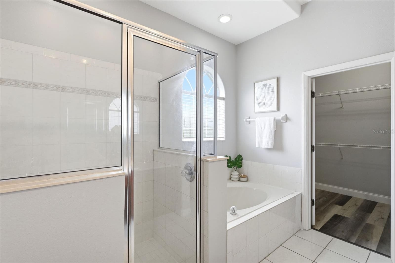 2555 SAND ARBOR CIRCLE — photo 12 of 44
