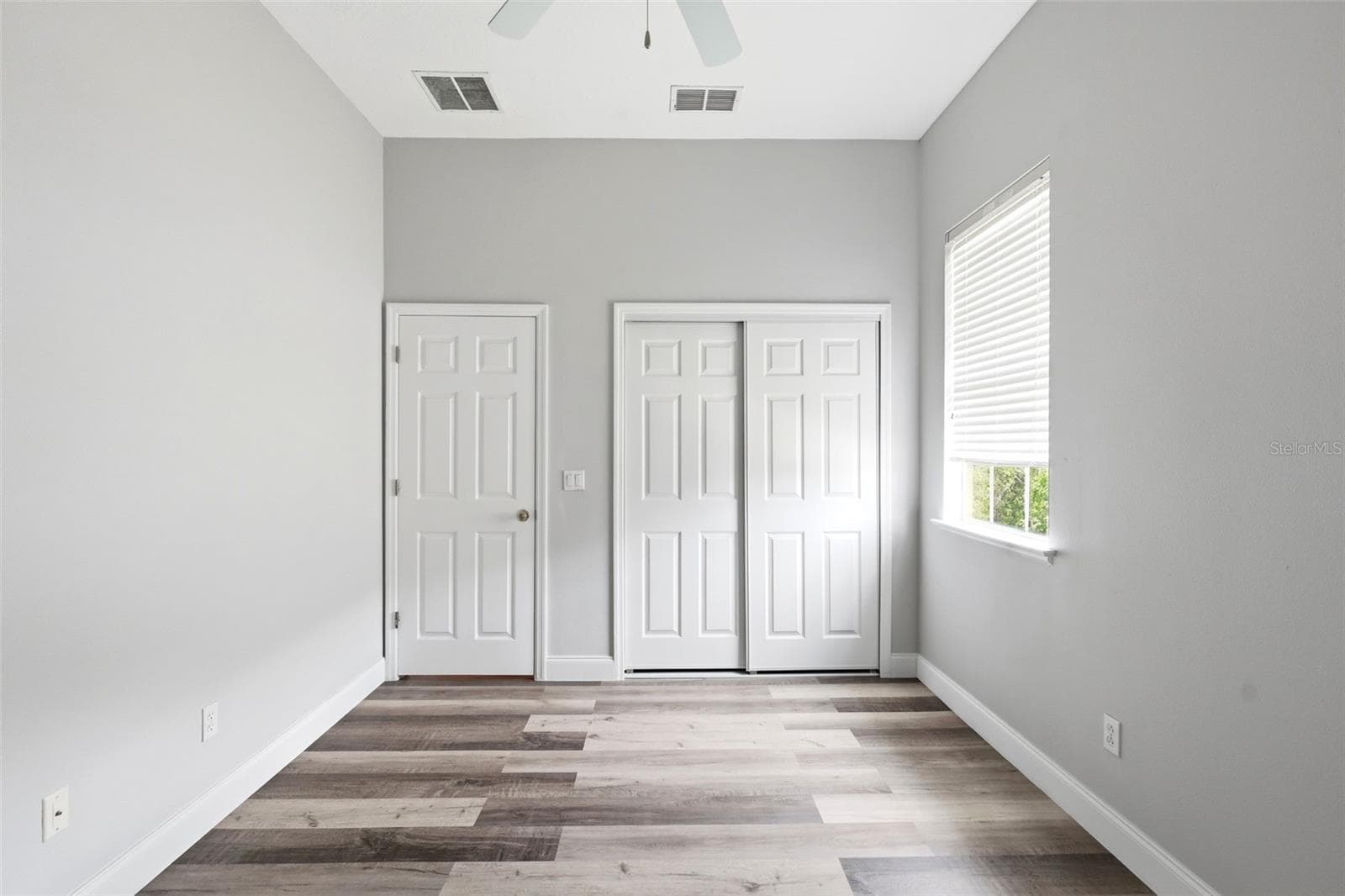 2555 SAND ARBOR CIRCLE — photo 32 of 44