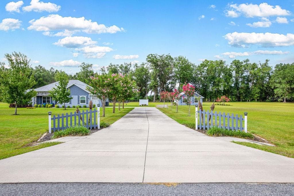 733 MARYNIK DRIVE — photo 3 of 46