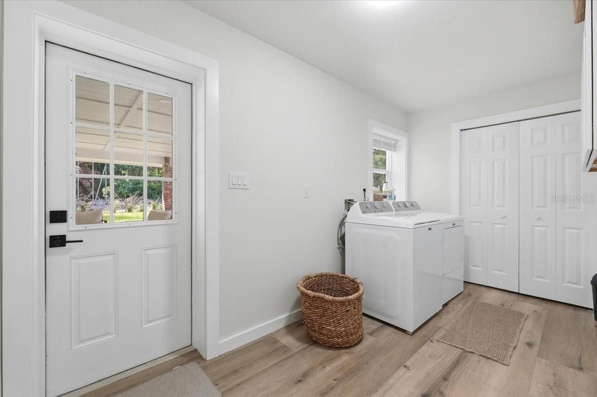 2072 LAKE ARIANA BOULEVARD — photo 38 of 49