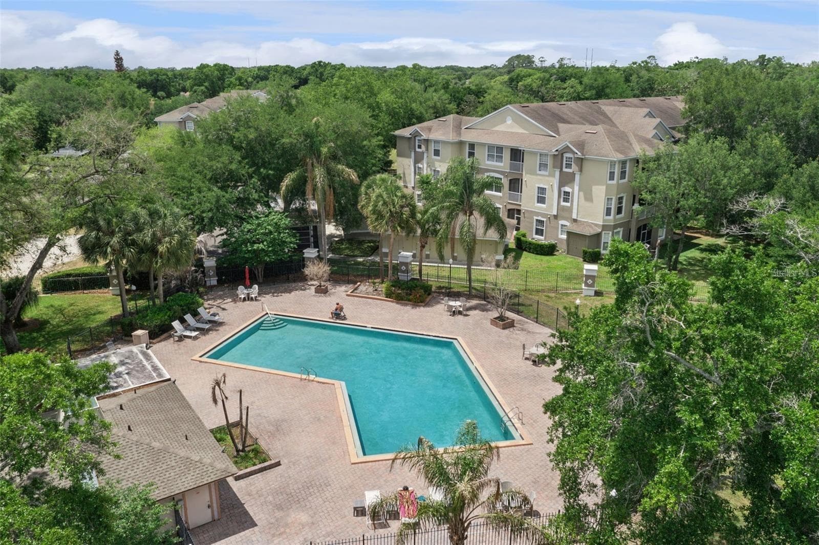 1054 LOTUS COVE COURT — photo 49 of 54