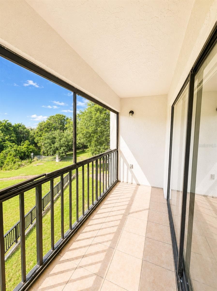 1054 LOTUS COVE COURT — photo 25 of 54