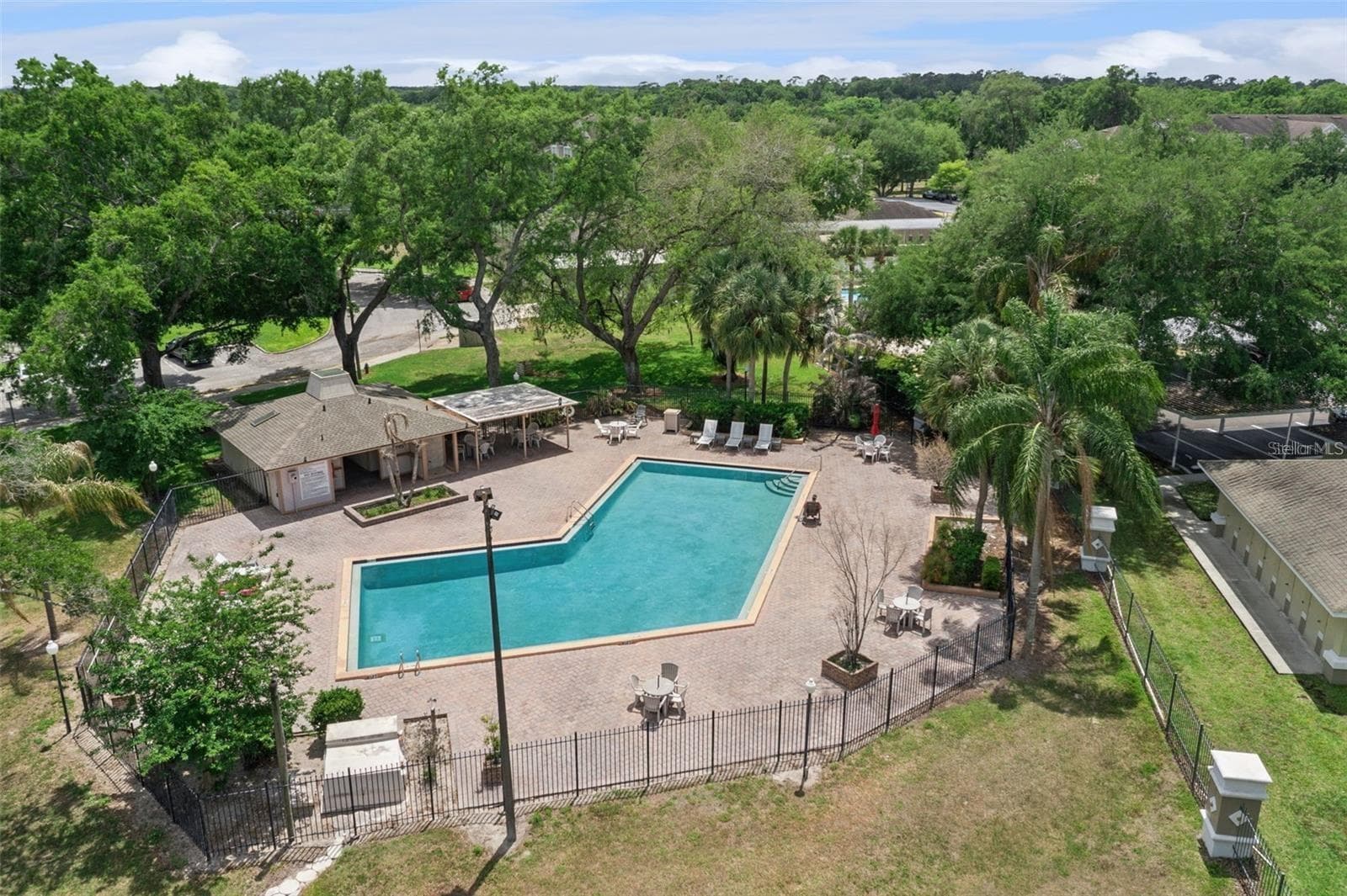 1054 LOTUS COVE COURT — photo 48 of 54