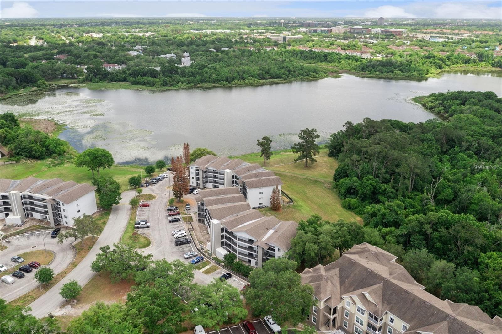 1054 LOTUS COVE COURT — photo 40 of 54